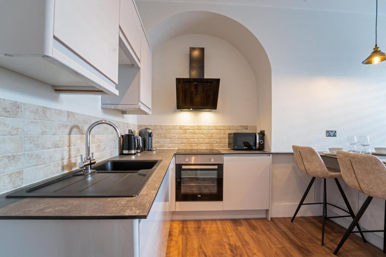 Watergate Penthouse - New 2 Bed Luxury Apartment In City Centre เชสเตอร์ ภายนอก รูปภาพ